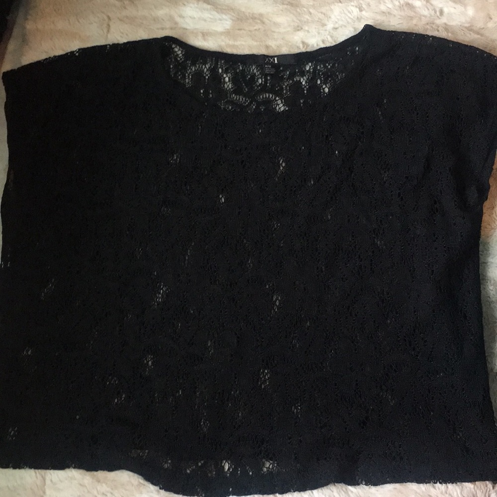 Forever 21 Lace Cropped Shirt